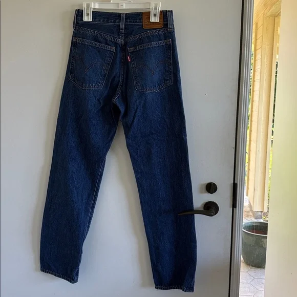 Levi’s premium wedgie straight jeans - Picture 2 of 12